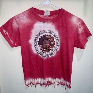 Small shop 4th of July shirt size YSM